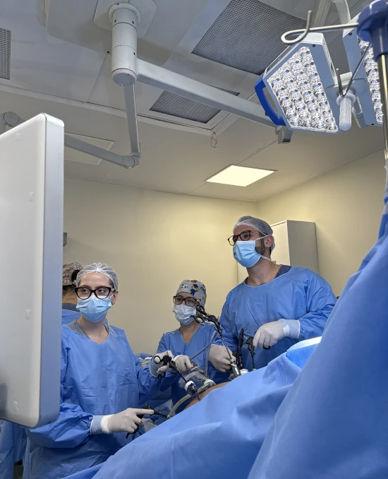 benefícios da cirurgia de hérnia